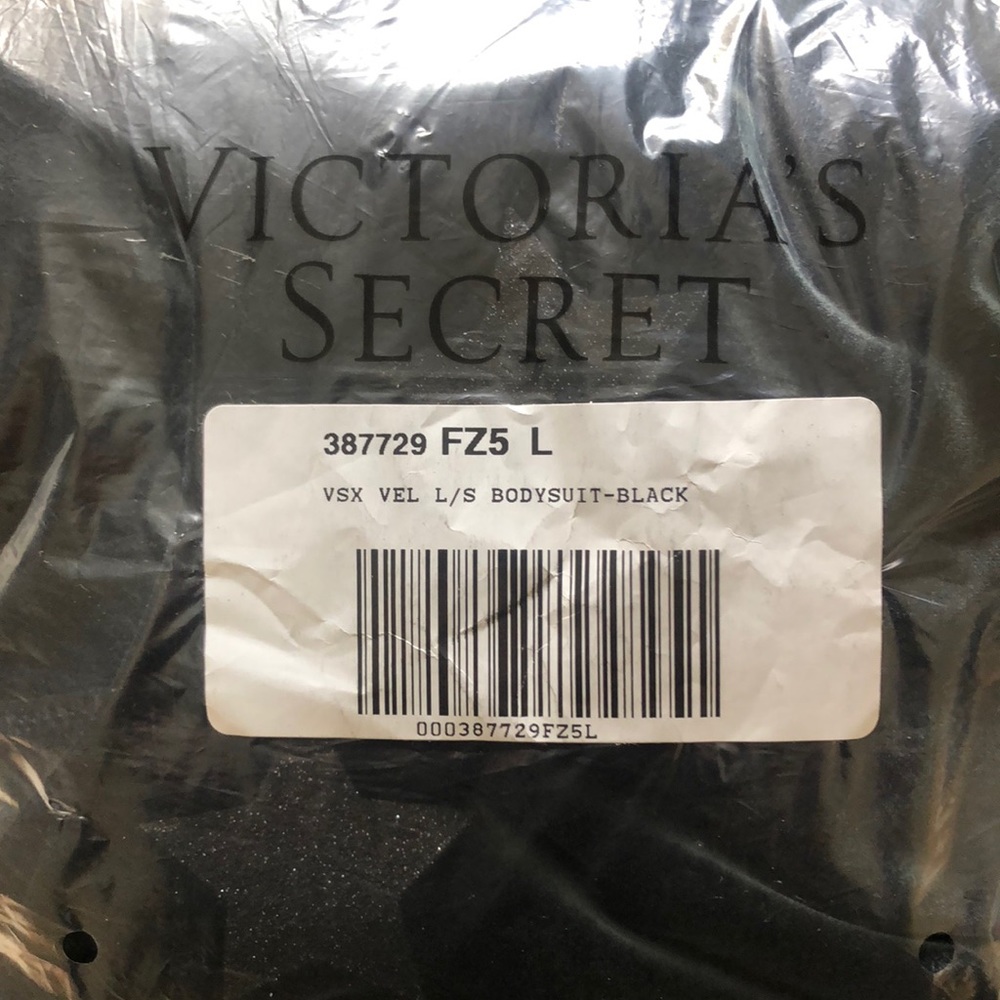 Stunning Velvet - Picture 7 of 7